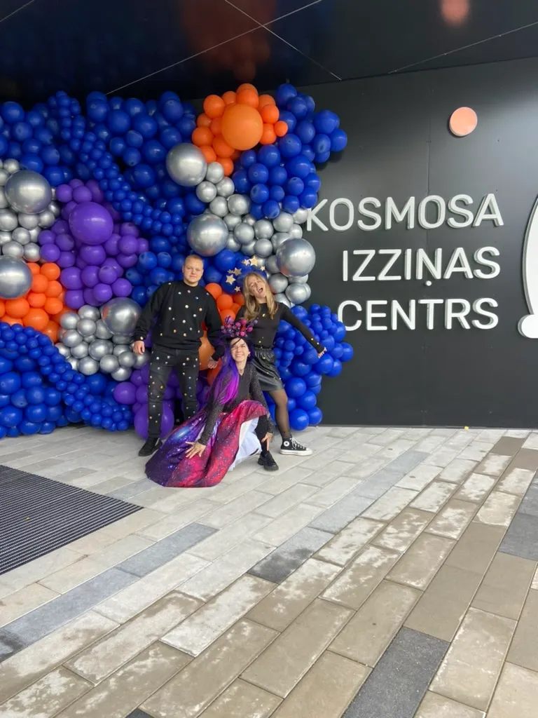 2C7A98E9-A0F5-4DC8-88EB-55BFA4BEB5B5_1_105_c