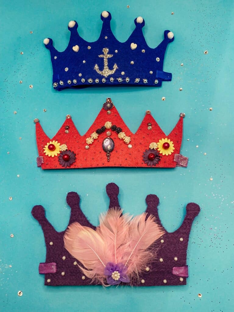 Filca kroņu: masku izgreznošana_